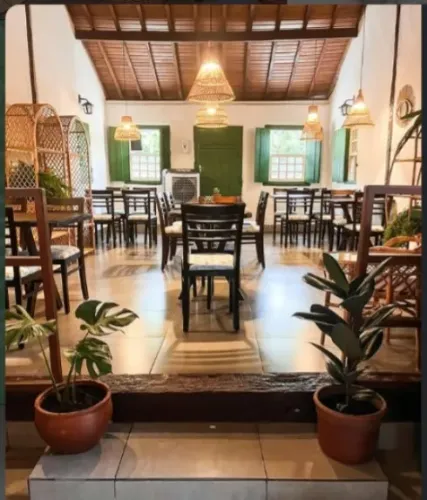 Passagem de Ponto Comercial / Restaurante Equipado no Centro Histórico - Pirenópolis/GO