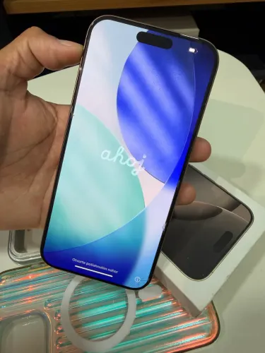 iPhone 16 Pro Max