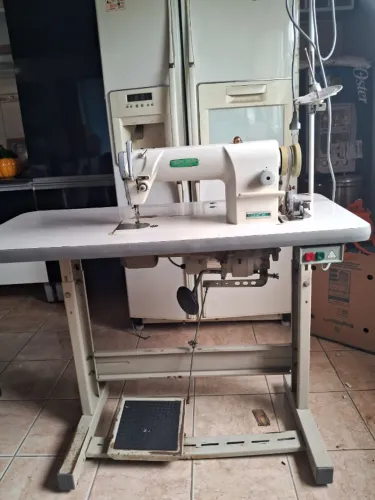 Maquina de Costura Industrial Reta Siruba
