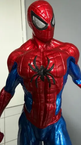 Estátua homem aranha em resina - decoração