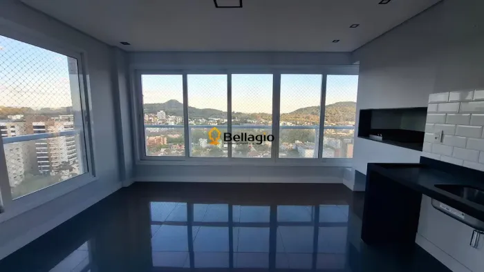 Apartamento com 2 vagas de garagem