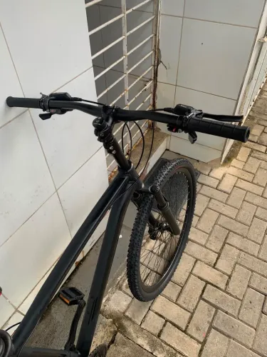 Bicicleta aro 29 preta 