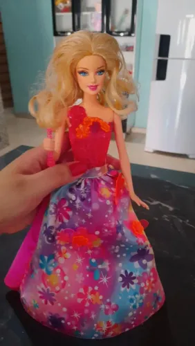 Boneca Barbie e o portao secreto Mattel