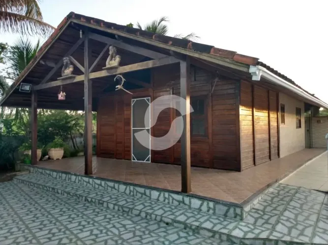 Casa com 2 dormitórios à venda, 57 m² por R$ 375.000,00 - Vila Nova - Iguaba Grande/RJ