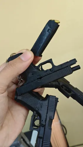 Chaveiro da Glock funcional + Carregador