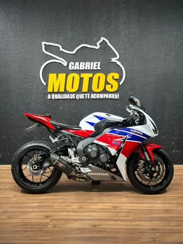 HONDA CBR 1000 RR FIRE BLADE - 2015