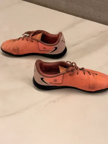 Chuteira Nike Phantom GX infantil