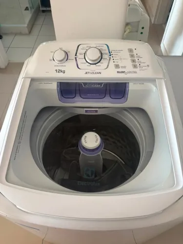Máquina de lavar jet & clean Electrolux 12kg