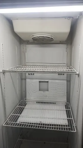 Vendo este expositor de verduras e frutas