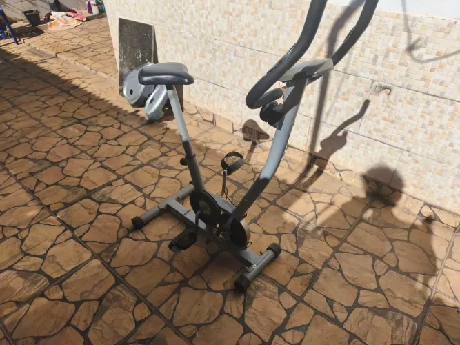 Bicicleta ergométrica spinning