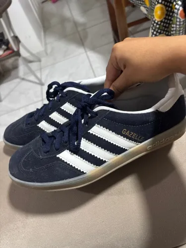 Tênis gazelle adidas azul marinho