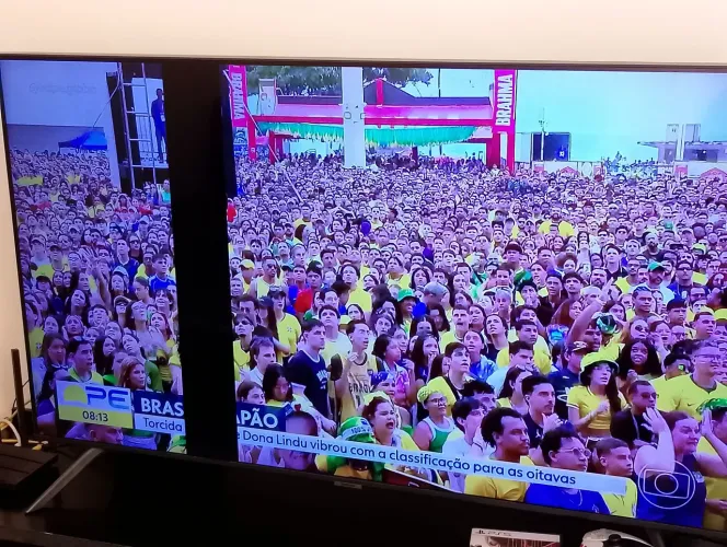 TV 50" 4K Samsung com defeito