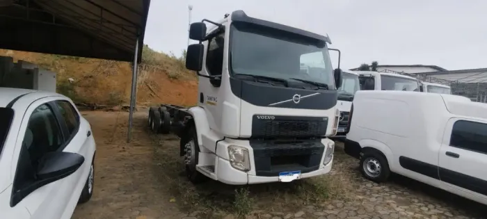 VM330  Bi-Truck 8x2