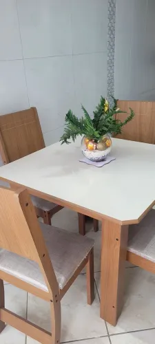 Venda de mesa para sala