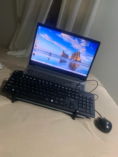 Notebook lenovo vendo ou troco