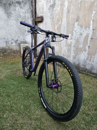 Rava Cave 2025 - Bike Aro 29 MTB - Grupo Shimano Xt m8100