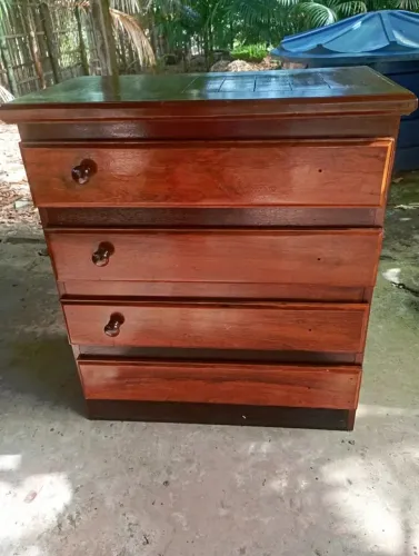 VENDO (COMODA)QUATRO GAVETA (ANGELIN)