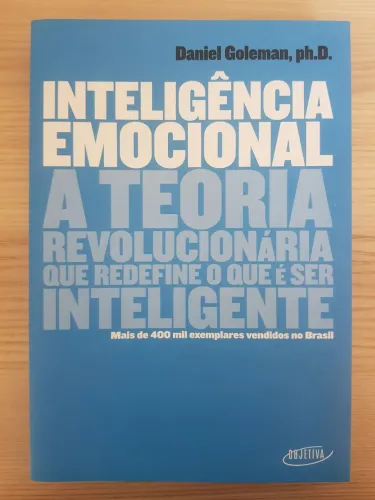Livro Inteligência emocional de Daniel Goleman