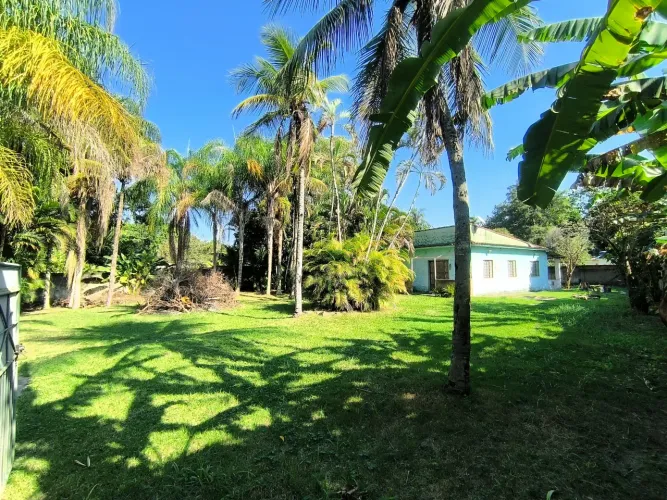 Mini sítio na ilha de Guaratiba para venda com 3 quartos
