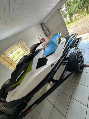 Jet ski Seadoo gti 130 com som + carretinha