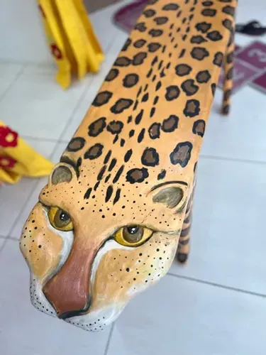 Banco Tigre todo em Madeira 