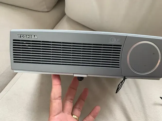 Projetor Toshiba 2700 lumens OPORTUNIDADE
