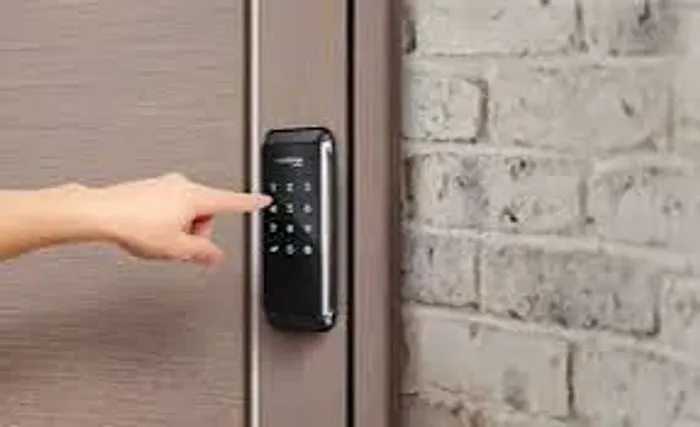 Fechadura digital Intelbras