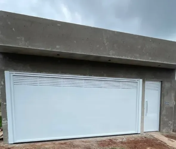 Portas em aluminio - orçamento pelo *
