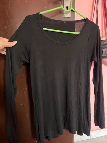 Blusa de manga comprida preta feminina