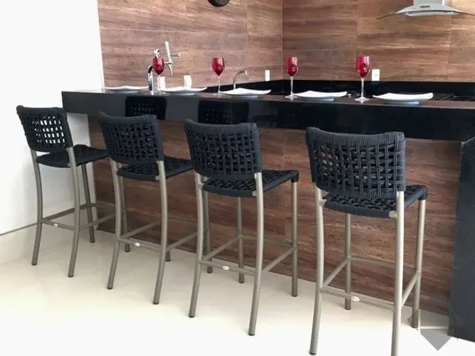 banqueta em aluminio