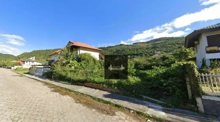 Terreno próximo ao Mar, à venda por R$ 2.900.000 - Praia Brava - Florianópolis