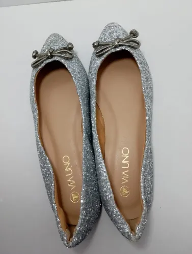 SAPATILHA VIA UNO COM GLITTER PRATEADA-TAMANHO 36.