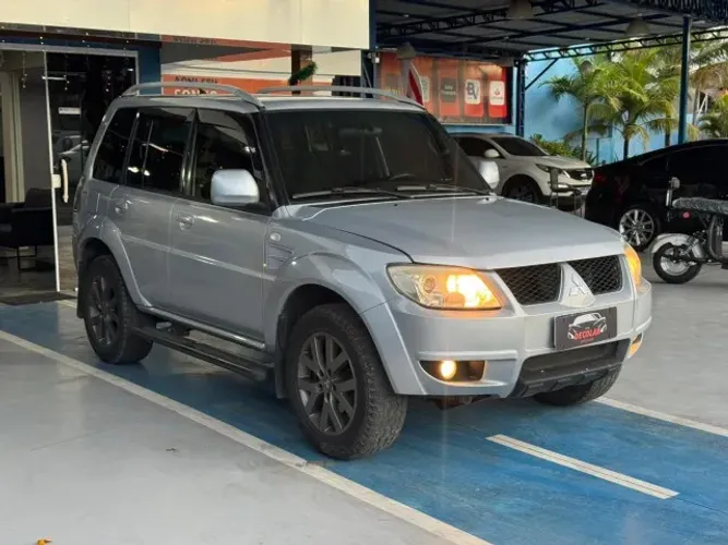 Mitsubishi Pajero TR4 2.0/ 2.0 Flex 16V 4X4 Mec. 2010