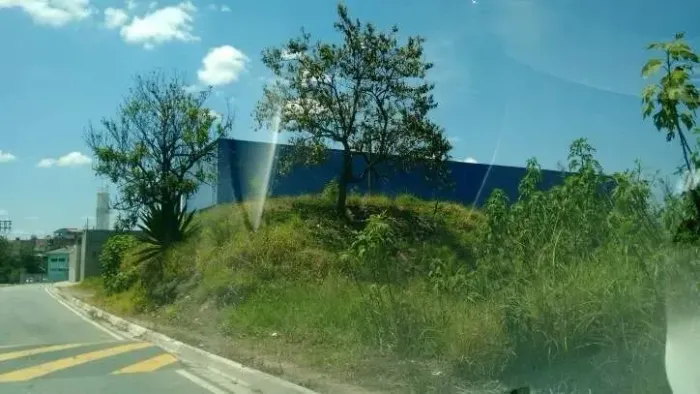 ÁREA DE 5700 M² SANTANA PARNAÍBA NO SÍTIO DO ROSÁRIO