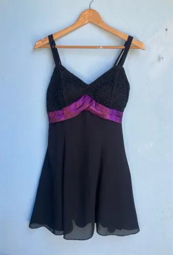 Vestido de Festa Preto com Renda, Tam P