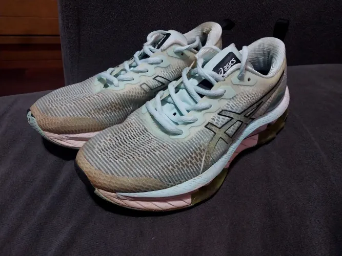 Tênis Asics Gel kinsei 