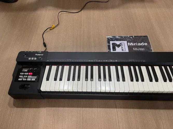 Controlador Roland A88 - Muito Bem Conservado - Loja Física - Até 21x 297,95