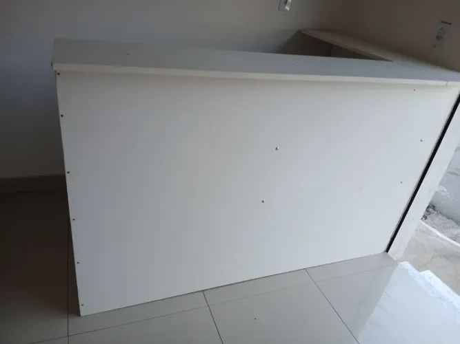 Balcao MDF branco e L