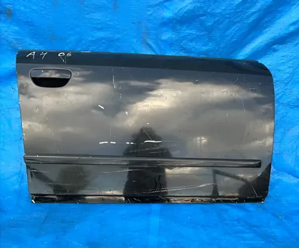 Porta Dianteira Direita Audi A4 2002 2003 2004 2005 - Dianteira - Direita - Preto