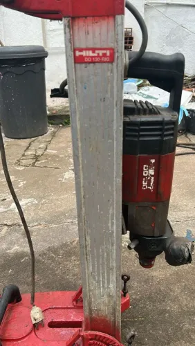 Perfuratriz Diamantada Hilti DD 130