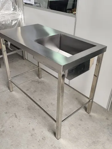 Pia Inox 1,80x0,60x0,90m Contraventada Bojo 60x40 Tampo Chapa 22 