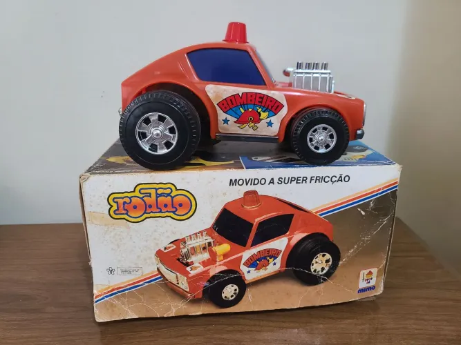 Carrinho de Fricção Bombeiro Rodão Mimo