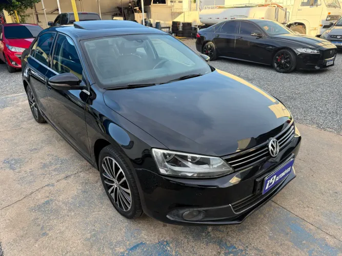 Volkswagen Jetta Highline 2.0 TSI 16V 4P Tiptronic 2011