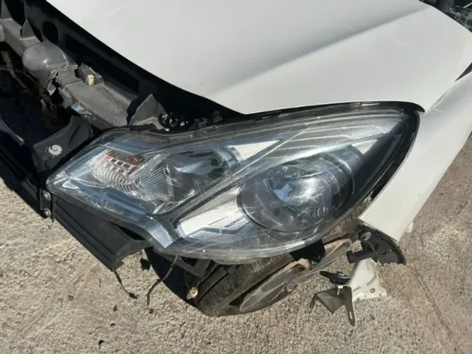 FAROL ESQUERDO CITROEN C3 2017/2018