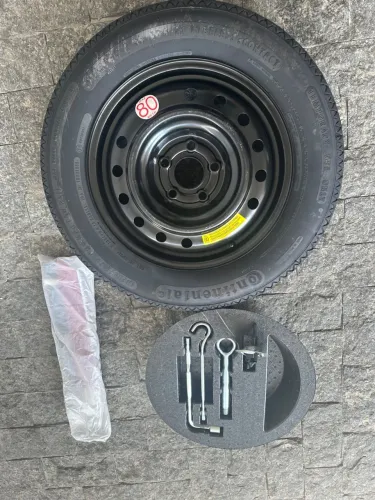 Roda estepe com ferramentas Honda Hrv  