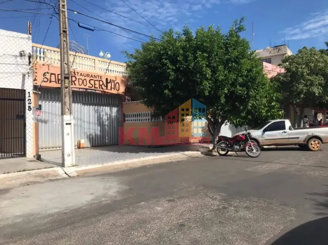 VENDA! CASA DUPLEX NO CENTRO DA CIDADE EM MOSSORÓ