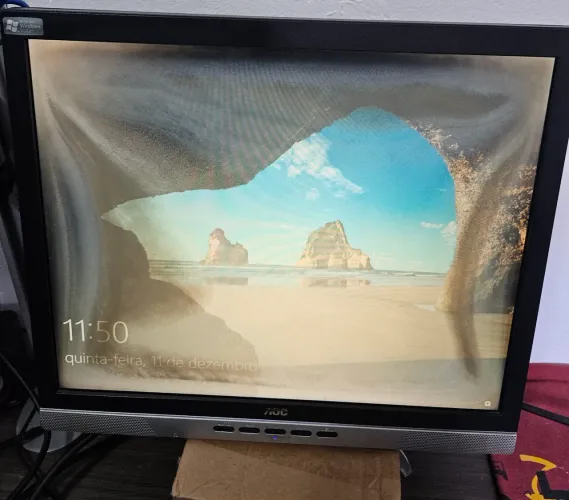 MONITOR AOC 17 POLEGADAS