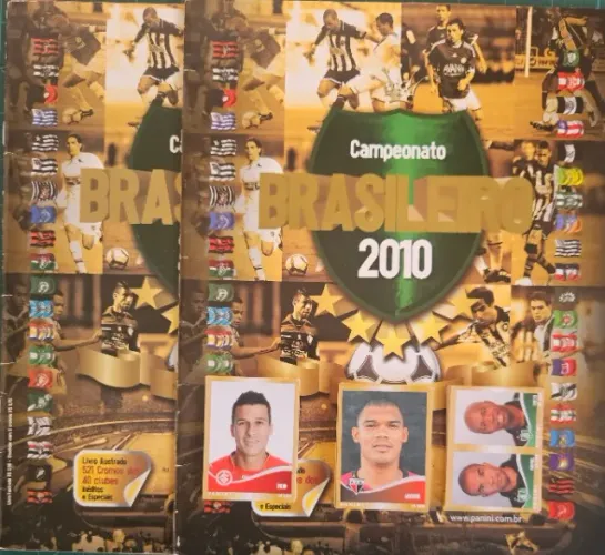 Álbum Campeonato Brasileiro 2010 - Kit Capa Normal - Incompleto.
