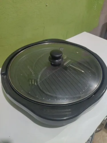 Churrasqueira Elétrica com Tampa de Vidro Mondial