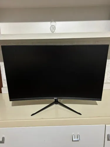 Monitor BAK 180hz 1080p - Perfeitas condições